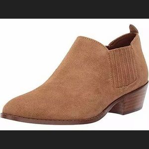 HP🎉 COACH ‘devin’ suede ankle boots